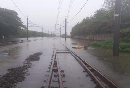 Perjalanan KRL Lintas Tangerang dan Loop Line Masih Terkendala Banjir