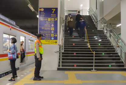 KAI Commuter Siapkan 31 KA Feeder Antisipasi Kepadatan di Stasiun Transit 