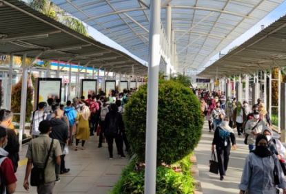 Tren Pengguna Naik 7% Pada Hari Libur, KAI Commuter Imbau Disiplin Protokol Kesehatan