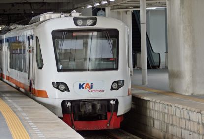 Tingkatkan Layanan, KAI Commuter Lakukan Uji Coba Layanan Naik Turun Pengguna Commuter Line Basoetta Di Stasiun Rawabuaya