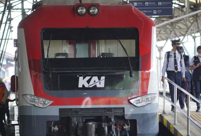 Layani Lebih Dari 146 Ribu Orang, KAI Commuter Catat Tren Kenaikan 9% Volume Pengguna Commuter Line Wilayah 6 Yogyakarta Hingga Hari Ke-8 Masa Angkutan Lebaran