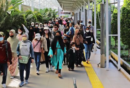 Tren Kenaikkan Volume Pengguna Commuter Pada Awal Minggu Ini, KAI Commuter Imbau Hindari Jam Sibuk
