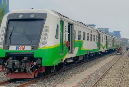 Operasikan 60 Perjalanan Commuter Line Di Wilayah 8 Surabaya, KAI Commuter Siap Sukseskan Angkutan Nataru 2023-2024