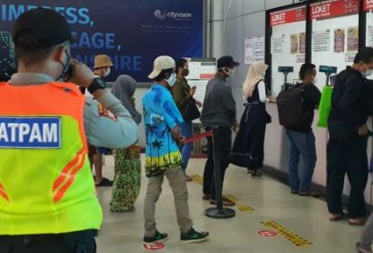 Tren Kenaikan Pengguna Pada Hari Senin, KAI Commuter Imbau Manfaatkan Akhir Pekan dan Siapkan KMT Untuk Persiapan Kembali Beraktivitas Esok Hari