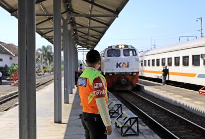 Libur Panjang, Pengguna Commuter Line Tujuan Stasiun Malang Untuk Bertamasya